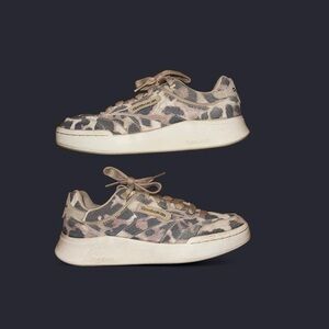 Reebok legacy club C leopard print sneakers worn once